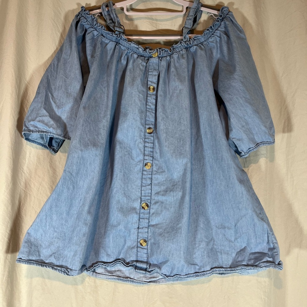 Millage Light‎ Blue Ruffled Top - Picture 2 of 6